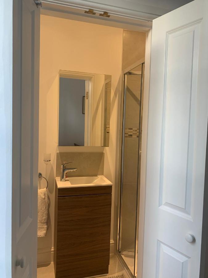 Beautiful One Bedroom Flat In The Heart Of Notting Hill Gate London Exterior photo
